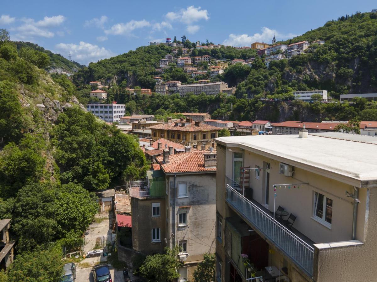 Stunning Apartment In Quiet Street Near Center With Free Parking 4 Floor Rijeka Exteriér fotografie